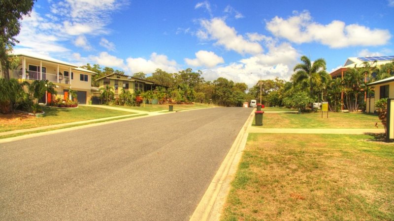 Photo - 12 Discovery Drive, Agnes Water QLD 4677 - Image 3