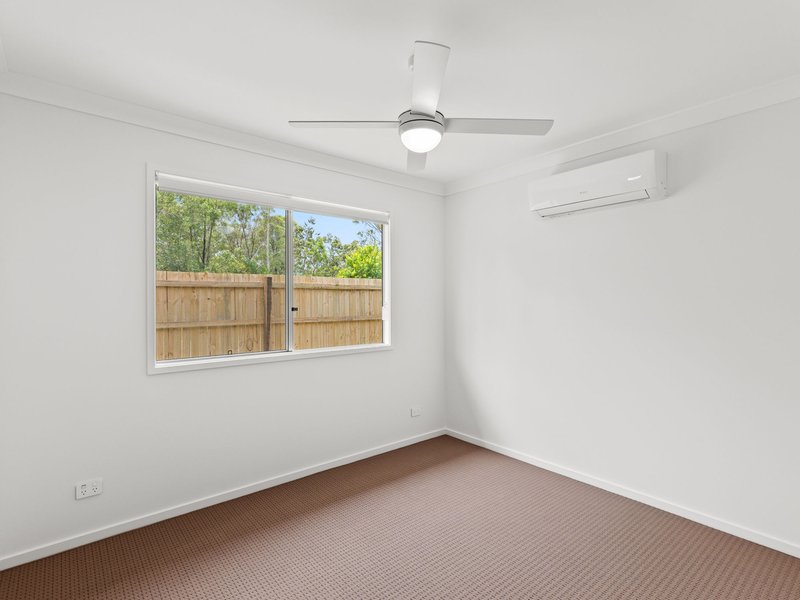 Photo - 1/2 Dominique Way, Flinders View QLD 4305 - Image 4