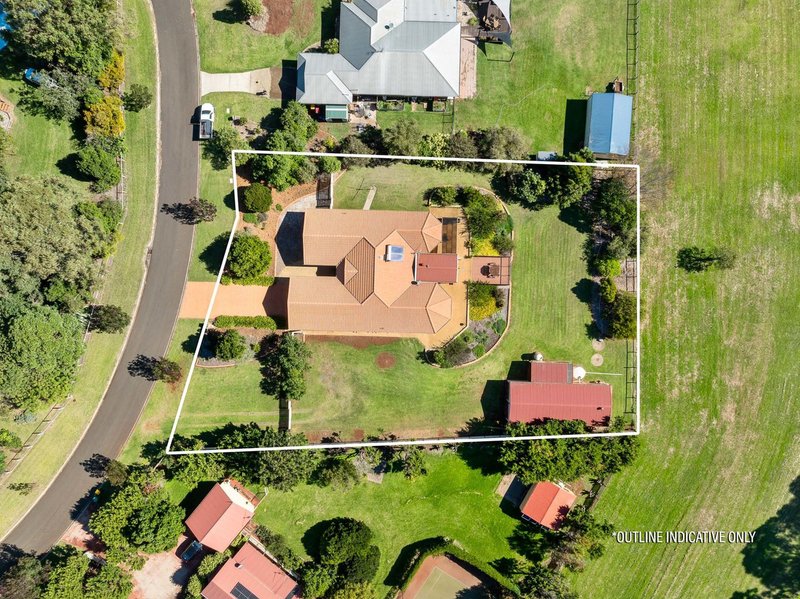 Photo - 12 Donaghy Court, Highfields QLD 4352 - Image 17