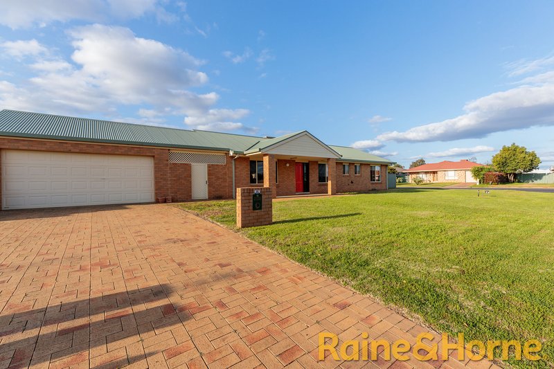 12 Doncaster Avenue, Dubbo NSW 2830