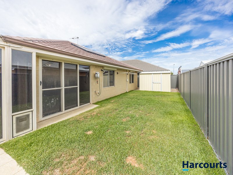 Photo - 12 Doochary Street, Bullsbrook WA 6084 - Image 21