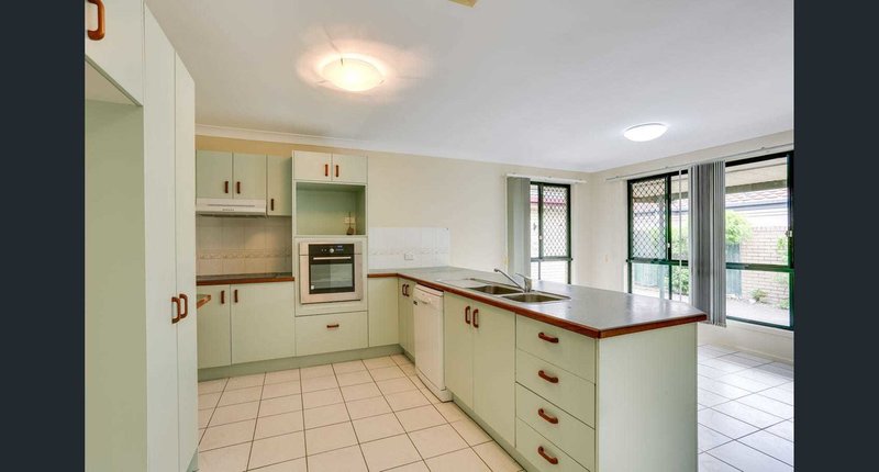 Photo - 12 Doran Close, Westlake QLD 4074 - Image 2