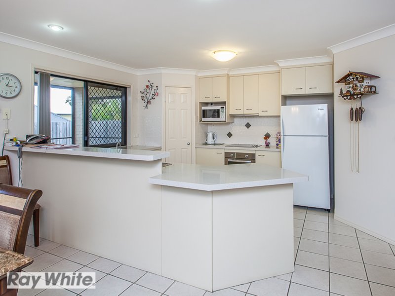 Photo - 12 Dotterel Crescent, North Lakes QLD 4509 - Image 2