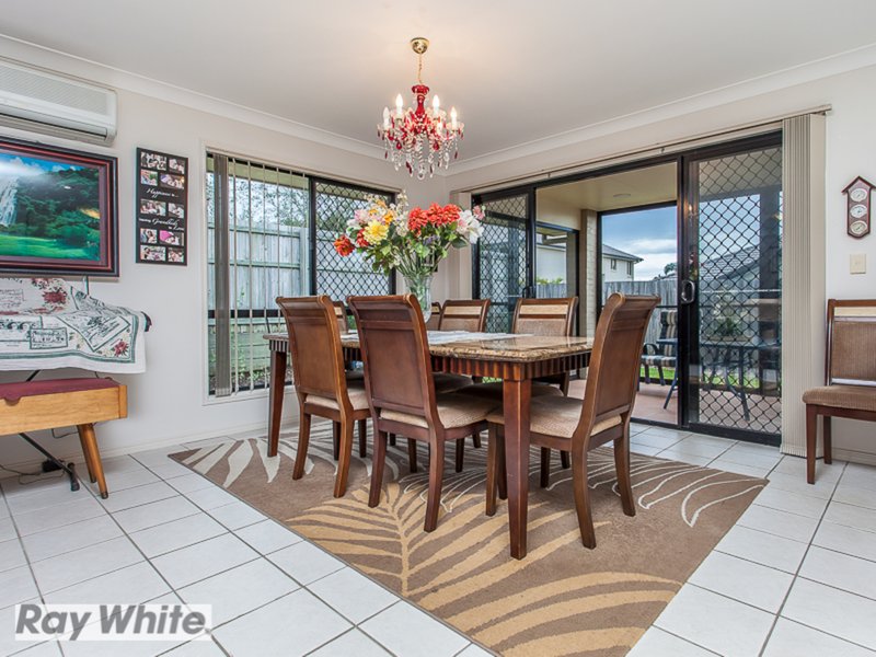 Photo - 12 Dotterel Crescent, North Lakes QLD 4509 - Image 4