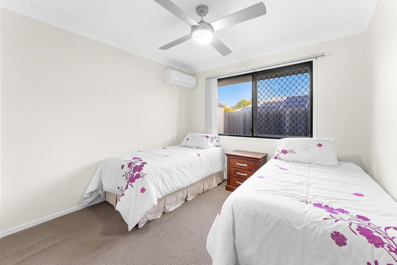 Photo - 12 Dotterel Crescent, North Lakes QLD 4509 - Image 17