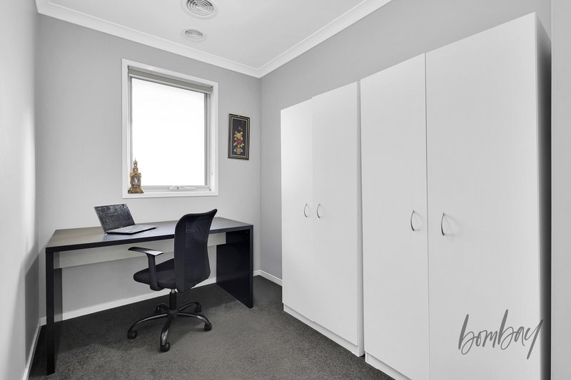 Photo - 12 Doughty Road, Craigieburn VIC 3064 - Image 8