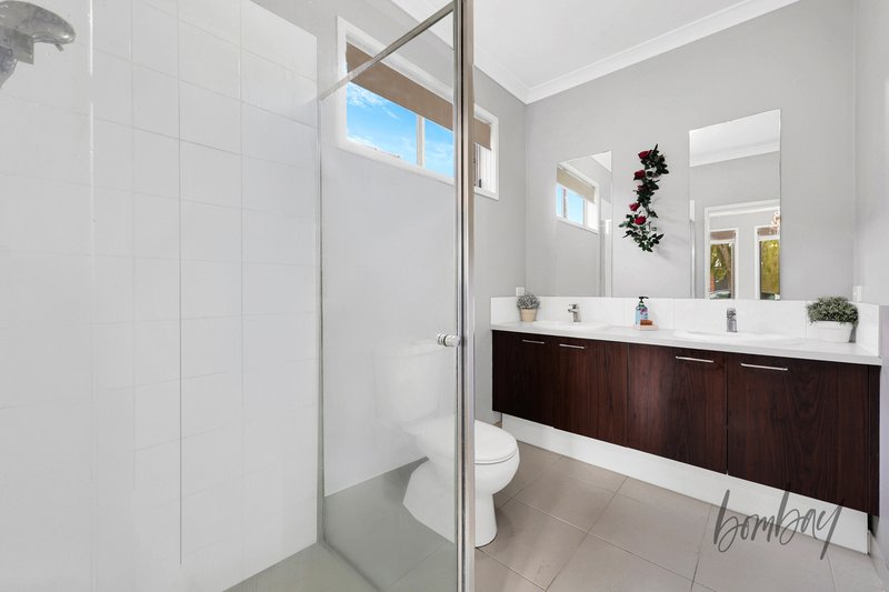 Photo - 12 Doughty Road, Craigieburn VIC 3064 - Image 10