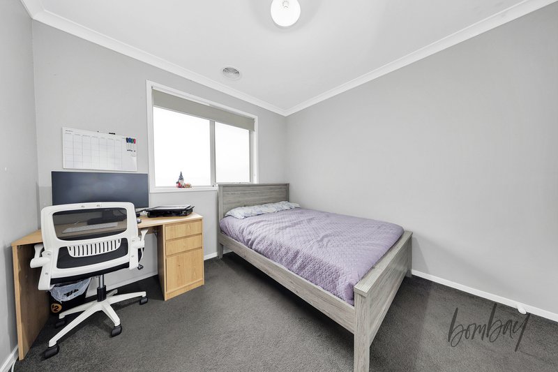 Photo - 12 Doughty Road, Craigieburn VIC 3064 - Image 14