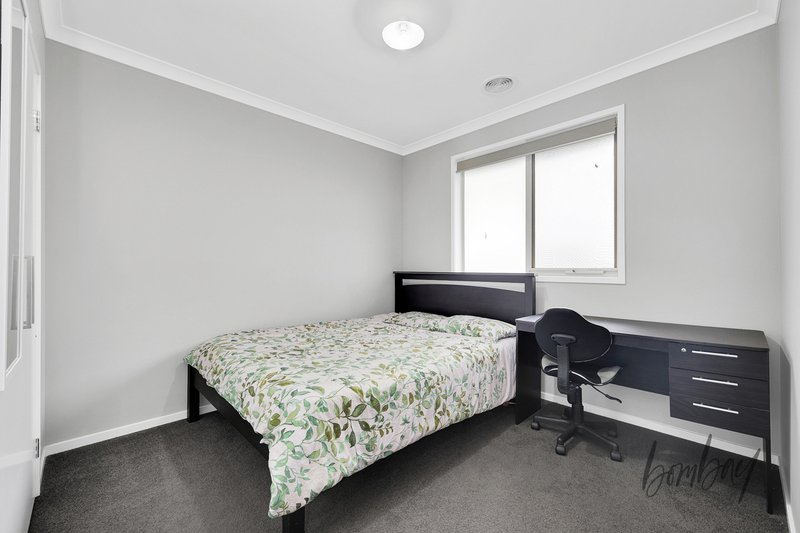 Photo - 12 Doughty Road, Craigieburn VIC 3064 - Image 17