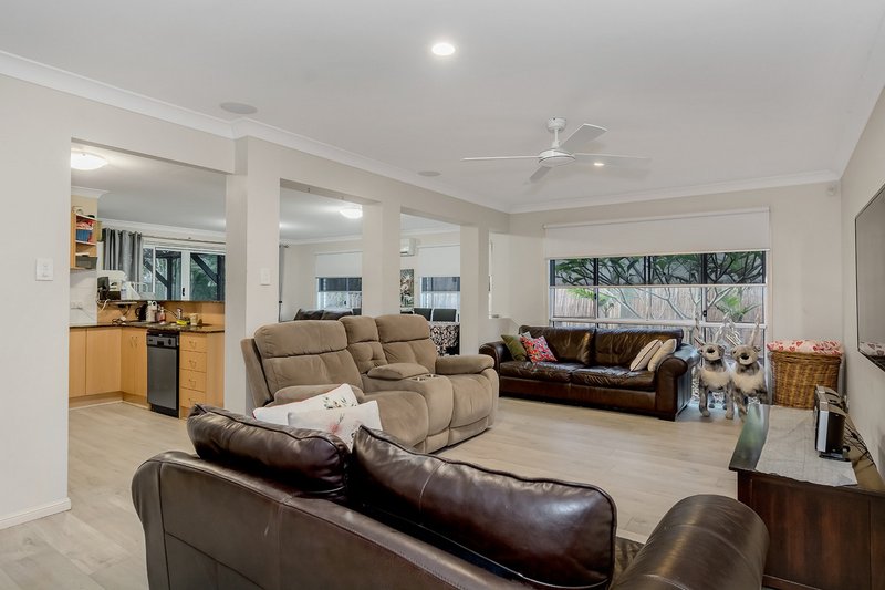 Photo - 12 Dovetail Court, Upper Coomera QLD 4209 - Image 6