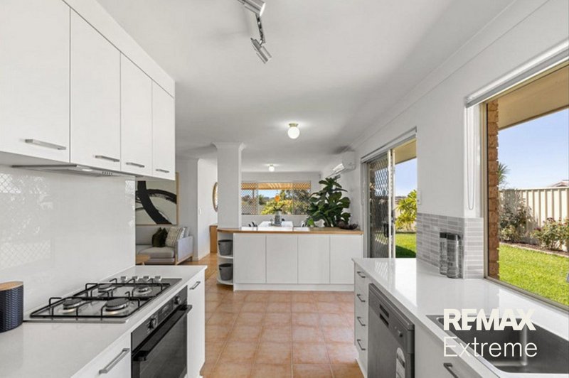 Photo - 12 Drammen Elbow , Merriwa WA 6030 - Image 4