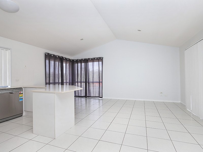 Photo - 12 Drew Court, Morayfield QLD 4506 - Image 3