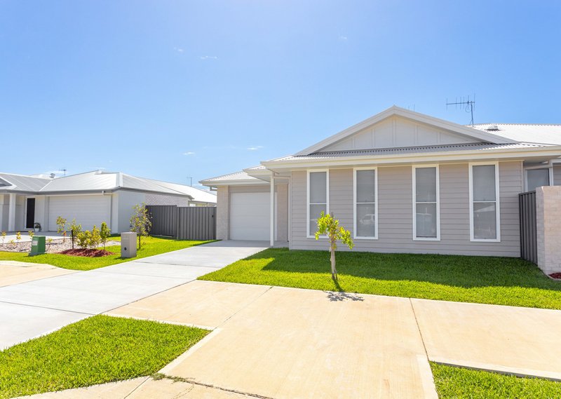 Photo - 12 Driftwood Boulevard, Old Bar NSW 2430 - Image 17