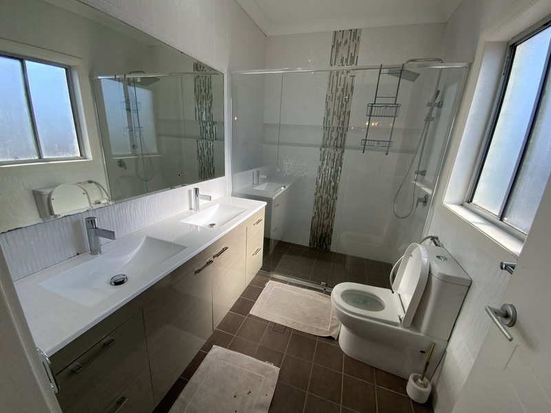 Photo - 12 Dromedary Place, , Macquarie Links NSW 2565 - Image 17