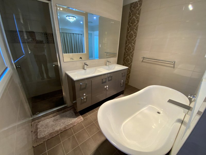 Photo - 12 Dromedary Place, , Macquarie Links NSW 2565 - Image 19