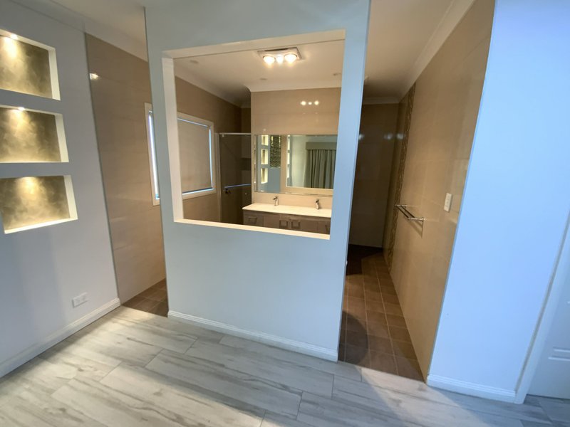 Photo - 12 Dromedary Place, , Macquarie Links NSW 2565 - Image 21