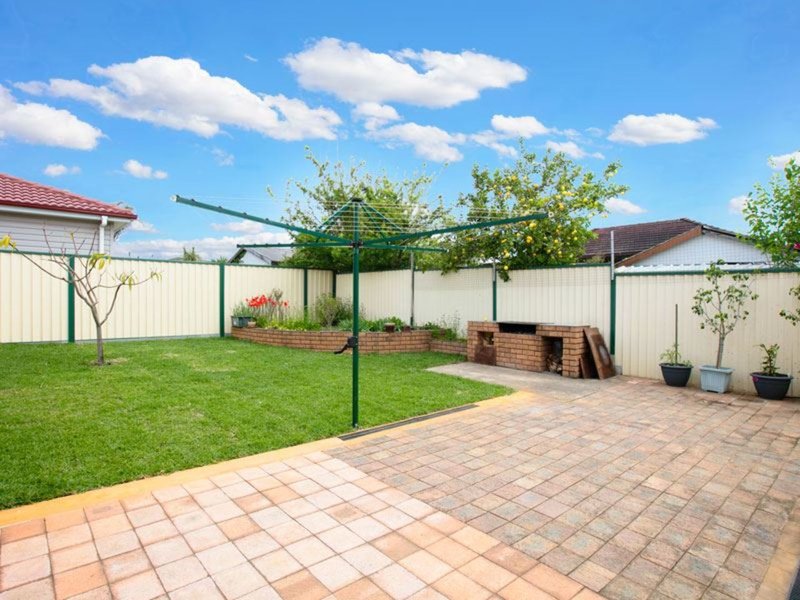 Photo - 12 Duckmallois Avenue, Blacktown NSW 2148 - Image 8