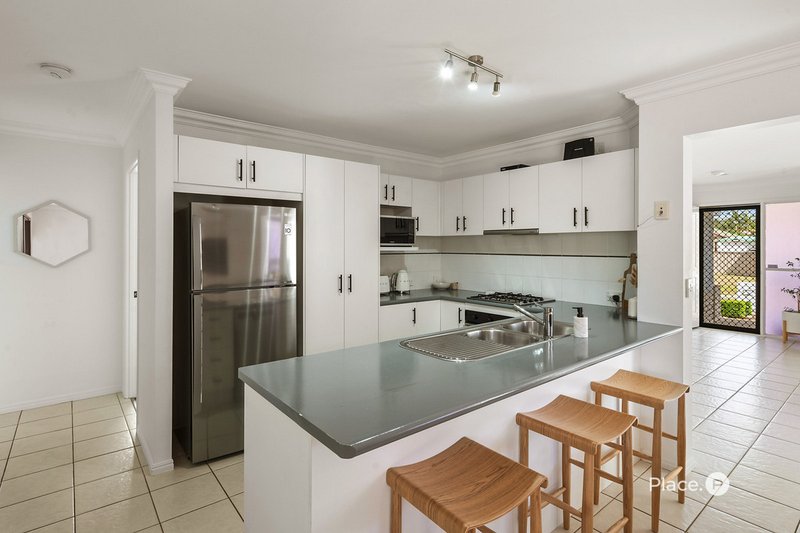 Photo - 12 Dumaresq Crescent, Murrumba Downs QLD 4503 - Image 6