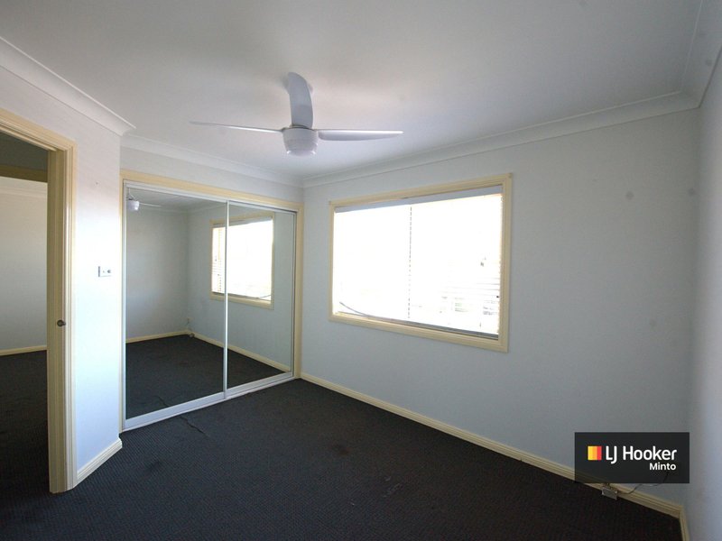 Photo - 12 Dunalley Street, West Hoxton NSW 2171 - Image 9