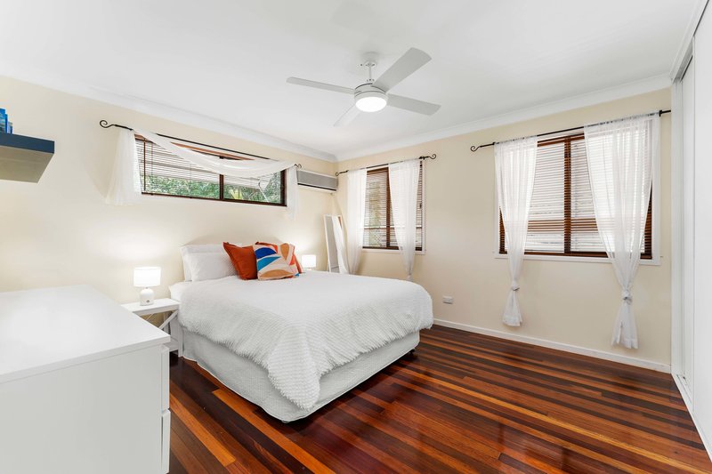 Photo - 12 Dungory Street, The Gap QLD 4061 - Image 13