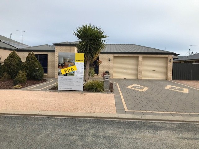 12 Dunstone Place, New Town SA 5554