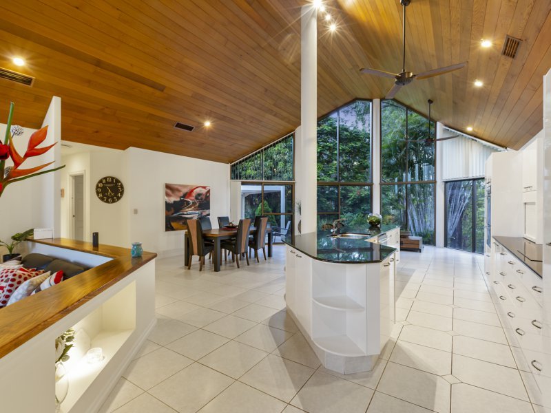 Photo - 12 Earle Ct , Tallai QLD 4213 - Image 3