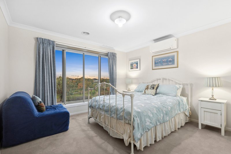 Photo - 12 Eastlakes Boulevard, Lara VIC 3212 - Image 15