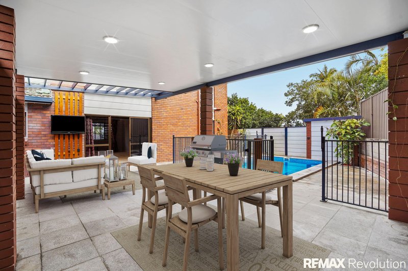 Photo - 12 Edgehill Crescent, Springwood QLD 4127 - Image 3
