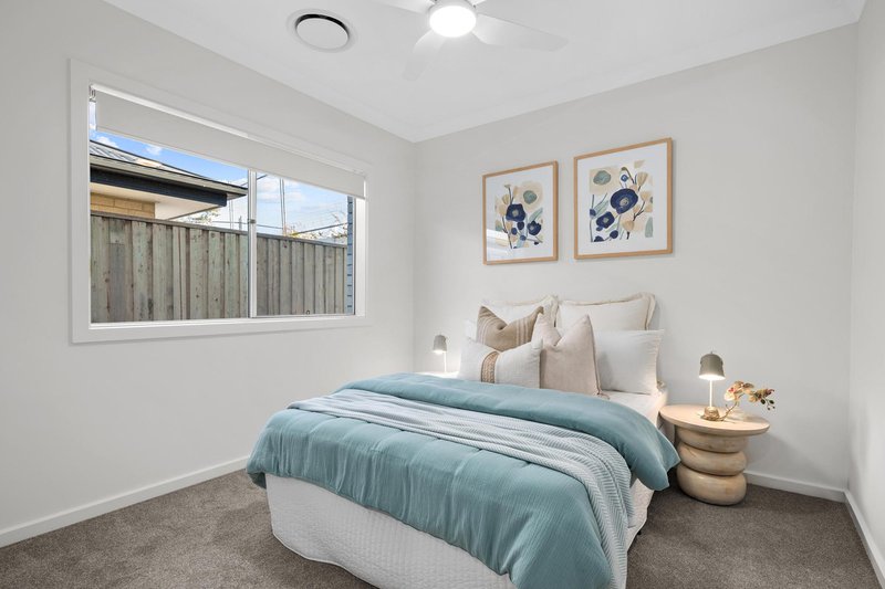 Photo - 12 Edgeview Way, Flinders View QLD 4305 - Image 18