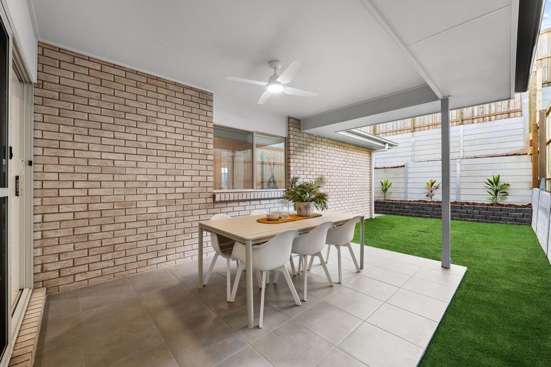 Photo - 12 Edgeview Way, Flinders View QLD 4305 - Image 21
