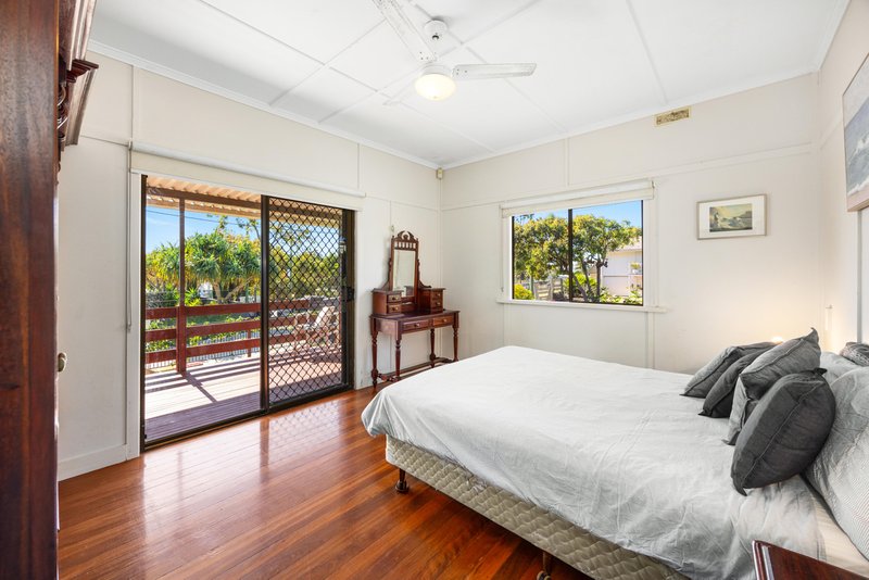 Photo - 12 Edmund Street, Moffat Beach QLD 4551 - Image 12