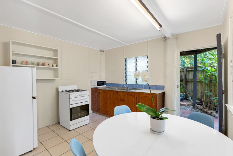 Photo - 12 Edward Street, Cairns North QLD 4870 - Image 16