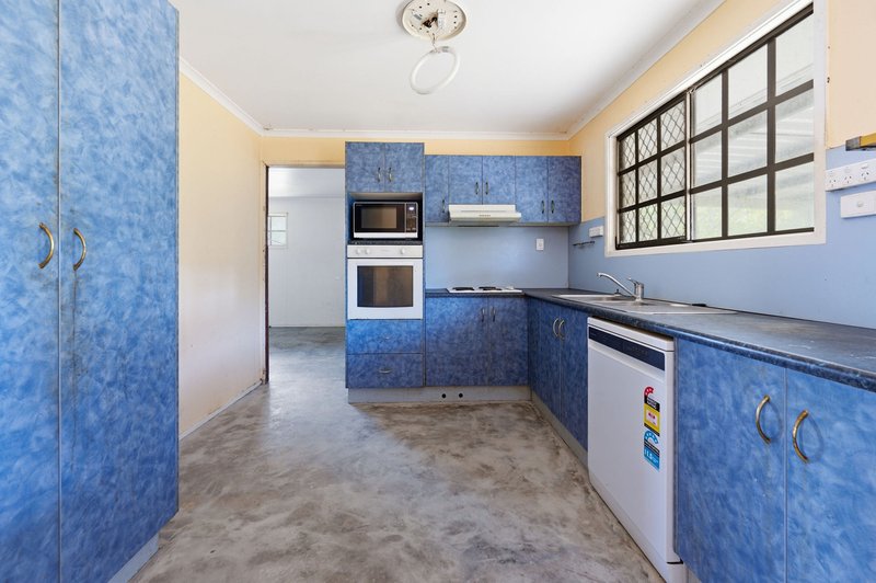 Photo - 12 Eklund Street, Kirwan QLD 4817 - Image 2