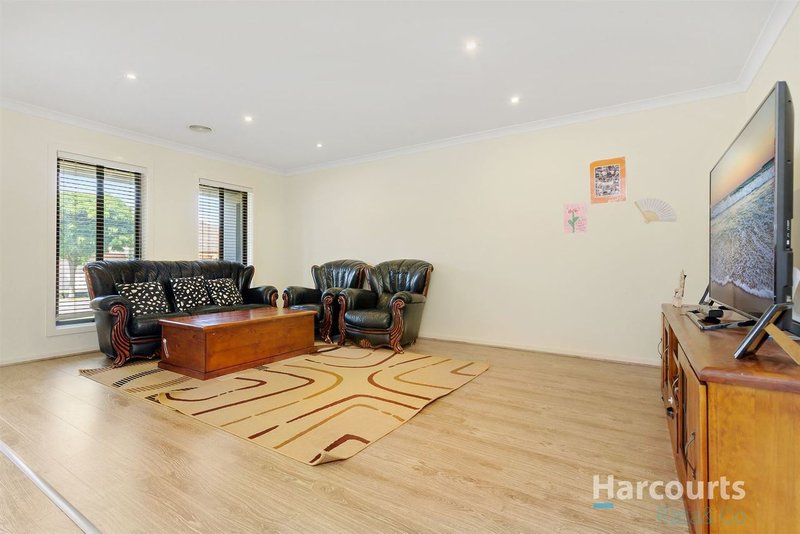 Photo - 12 Elite Way, South Morang VIC 3752 - Image 4