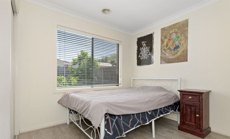 Photo - 12 Elite Way, South Morang VIC 3752 - Image 6