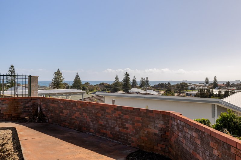 Photo - 12 Elizabeth Crescent, South Bunbury WA 6230 - Image 29