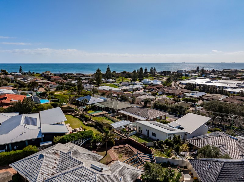 Photo - 12 Elizabeth Crescent, South Bunbury WA 6230 - Image 33