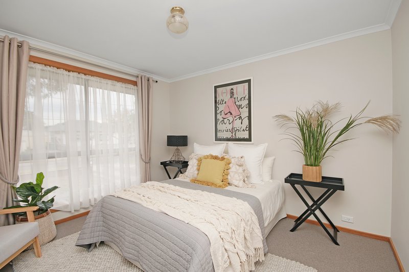 Photo - 1/2 Elizabeth Grove, Bundoora VIC 3083 - Image 7