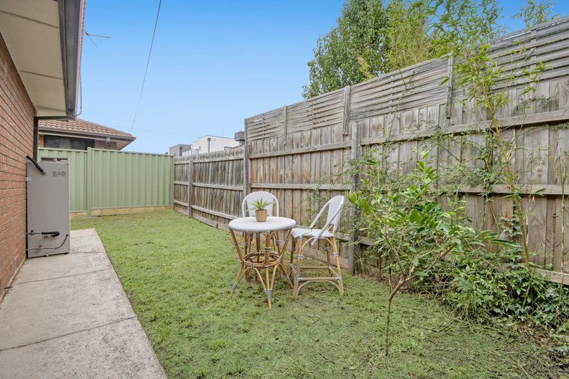 Photo - 1/2 Elizabeth Grove, Bundoora VIC 3083 - Image 11