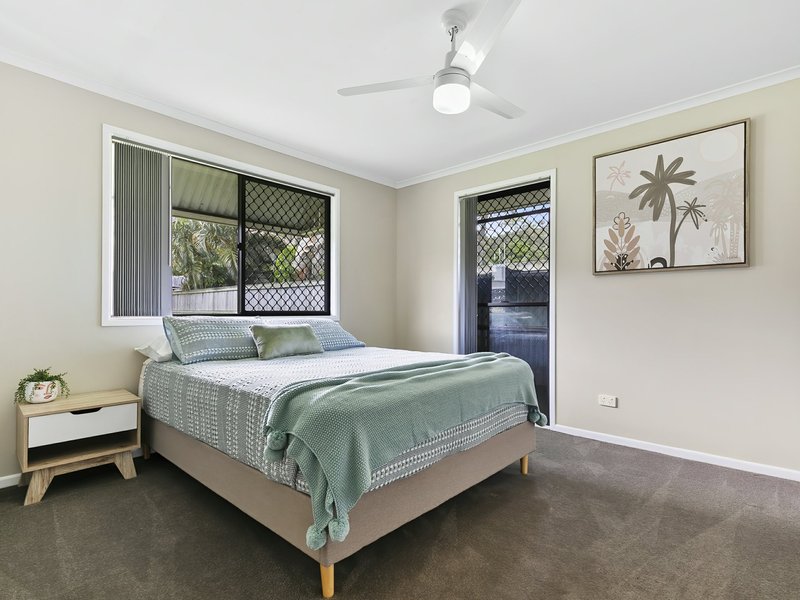 Photo - 12 Elizabeth Street, Beachmere QLD 4510 - Image 15