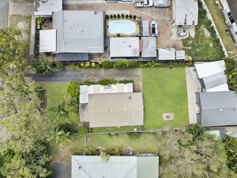 Photo - 12 Elizabeth Street, Beachmere QLD 4510 - Image 18