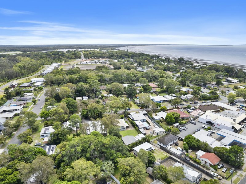 Photo - 12 Elizabeth Street, Beachmere QLD 4510 - Image 23