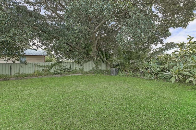 Photo - 12 Ellesmere Street, Booragul NSW 2284 - Image 7