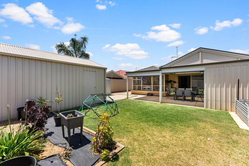 Photo - 12 Elly Drive, Munno Para West SA 5115 - Image 19