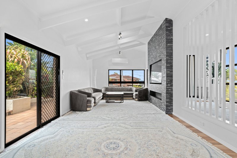 Photo - 12 Elysium Road, Rochedale South QLD 4123 - Image 5