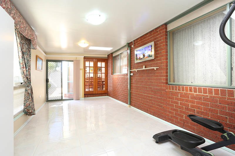 Photo - 12 Emerson Court, Roxburgh Park VIC 3064 - Image 12