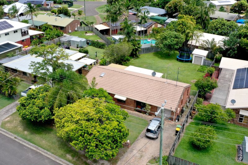 Photo - 12 Emperor Avenue, Maroochydore QLD 4558 - Image 5