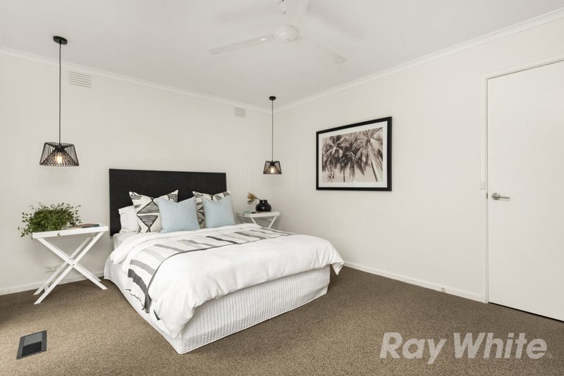 Photo - 12 Erskine Crescent, Wheelers Hill VIC 3150 - Image 9