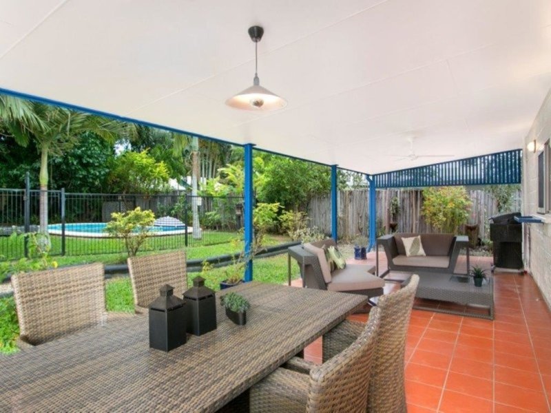 12 Escape Close, Clifton Beach QLD 4879