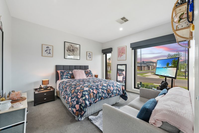 Photo - 12 Escott Road, Aintree VIC 3336 - Image 9